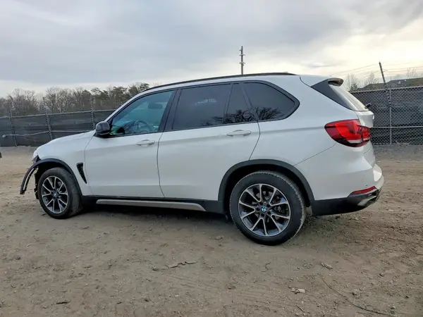 5UXKR0C54JL075191 2018 BMW X5 - Image 2