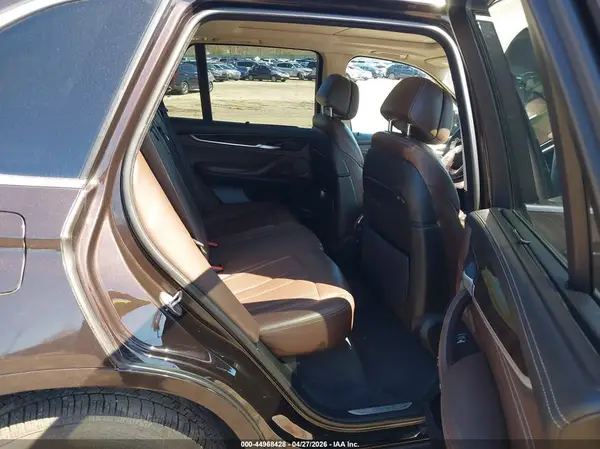 5UXKR0C55G0P19078 2016 BMW X5 - Image 8