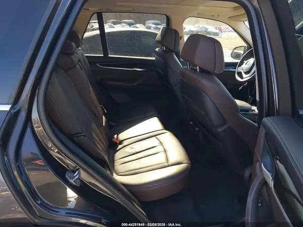 5UXKR0C55G0P19419 2016 BMW X5 - Image 8