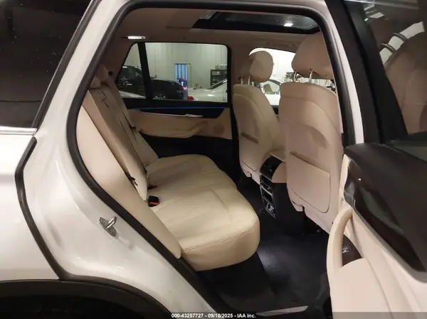 5UXKR0C55G0P23888 2016 BMW X5 - Image 8