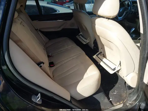 5UXKR0C55G0S90086 2016 BMW X5 - Image 8