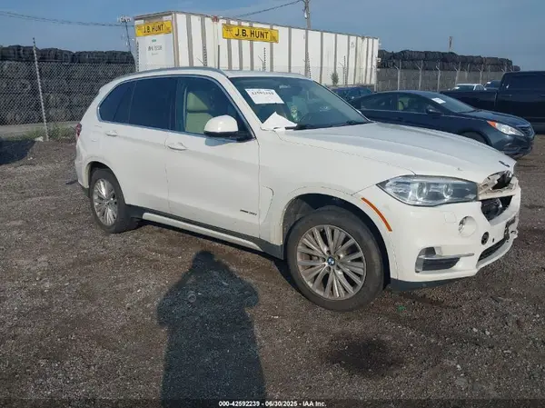 5UXKR0C55G0U08864 2016 BMW X5 - Image 1