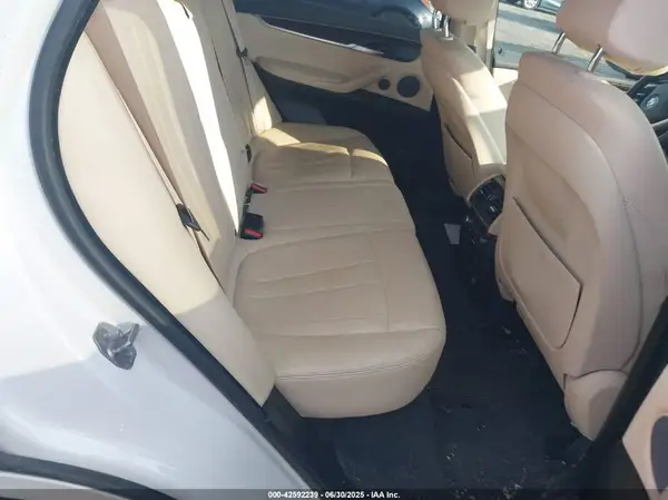 5UXKR0C55G0U08864 2016 BMW X5 - Image 8