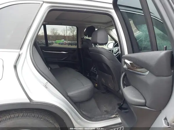 5UXKR0C55G0U11540 2016 BMW X5 - Image 8