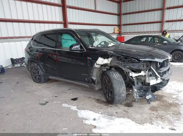 5UXKR0C55H0U52073 2017 BMW X5 - Image 1