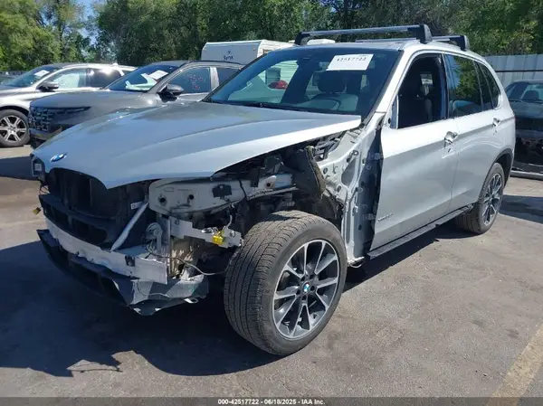 5UXKR0C55H0U52512 2017 BMW X5 - Image 2
