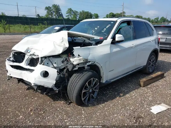 5UXKR0C55H0U54292 2017 BMW X5 - Image 2