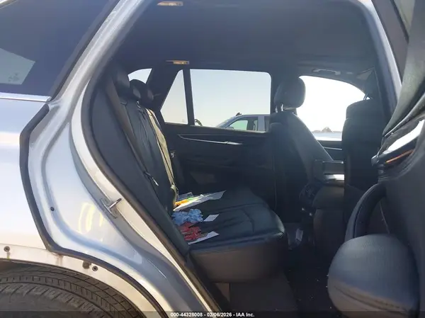 5UXKR0C55H0U55040 2017 BMW X5 - Image 8