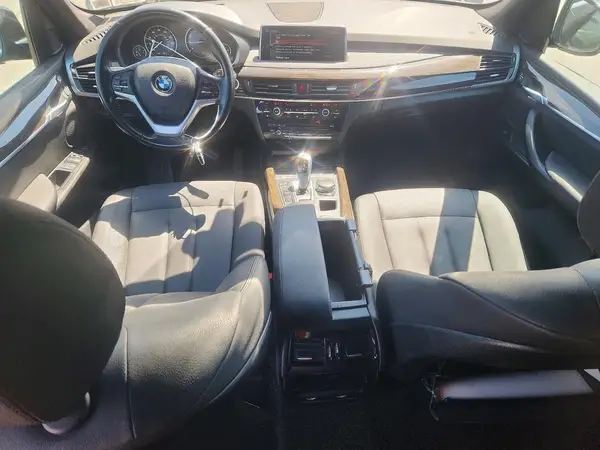 5UXKR0C55H0V49824 2017 BMW X5 - Image 8