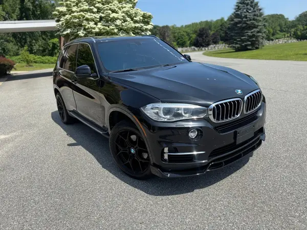 5UXKR0C55H0V65859 2017 BMW X5 - Image 1