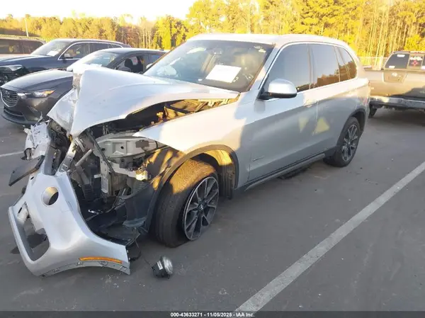 5UXKR0C55H0V65926 2017 BMW X5 - Image 2
