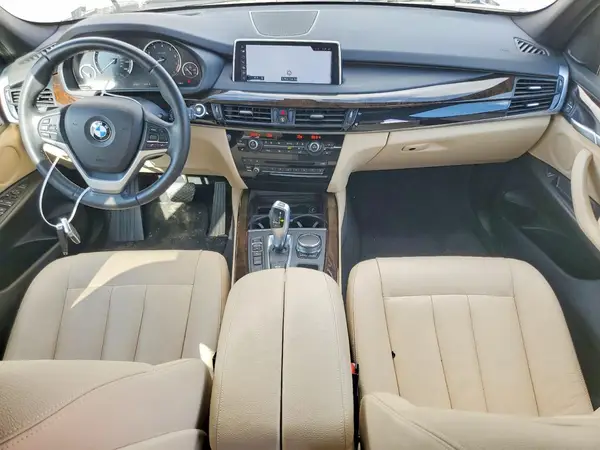5UXKR0C55H0V66008 2017 BMW X5 - Image 8