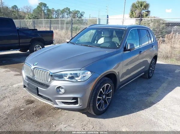 5UXKR0C55H0V66204 2017 BMW X5 - Image 2