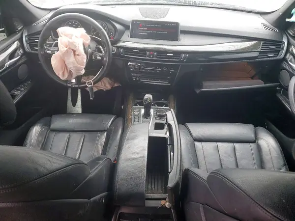 5UXKR0C55J0X83533 2018 BMW X5 - Image 8