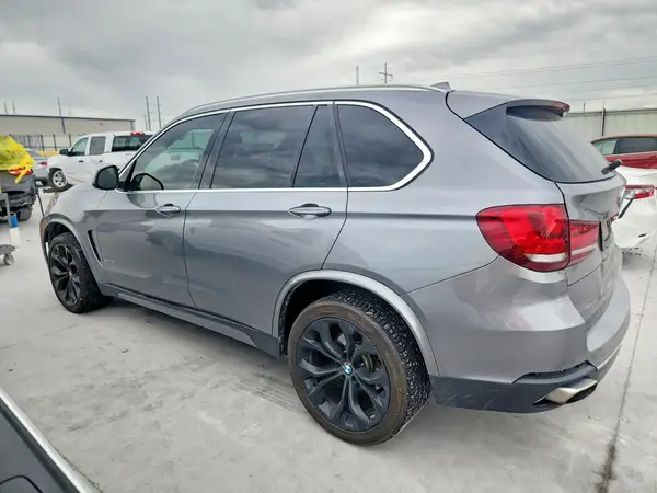 5UXKR0C55J0X83824 2018 BMW X5 - Image 2