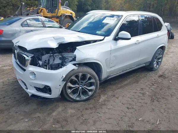 5UXKR0C55J0X85170 2018 BMW X5 - Image 2