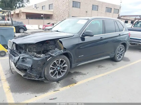 5UXKR0C55J0X87615 2018 BMW X5 - Image 2