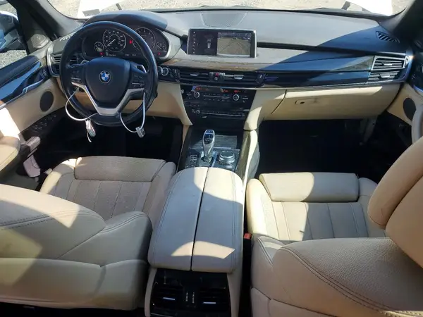 5UXKR0C55J0X88943 2018 BMW X5 - Image 8