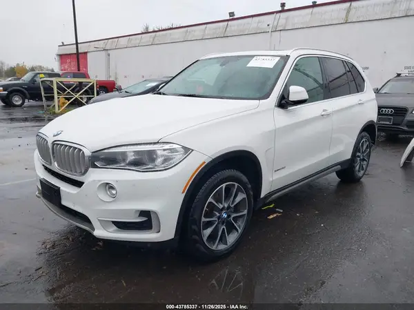 5UXKR0C55J0X91163 2018 BMW X5 - Image 2
