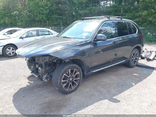 5UXKR0C55J0X95732 2018 BMW X5 - Image 2