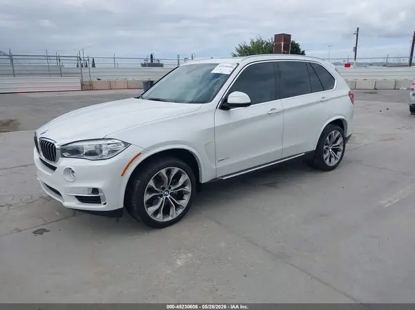 5UXKR0C55J0X99070 2018 BMW X5 - Image 2