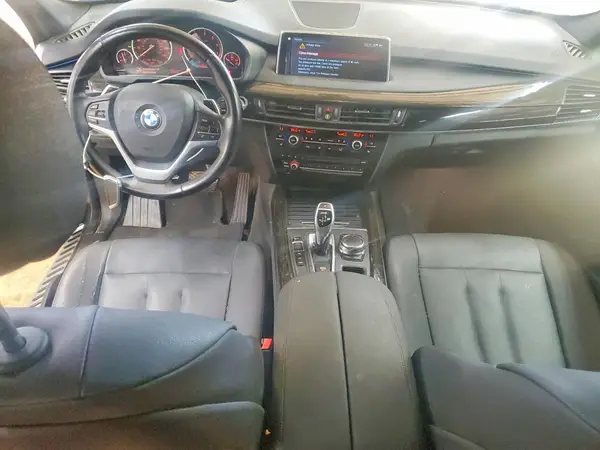 5UXKR0C55J0Y01156 2018 BMW X5 - Image 8