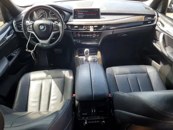 5UXKR0C55J0Y03425 2018 BMW X5 - Image 8