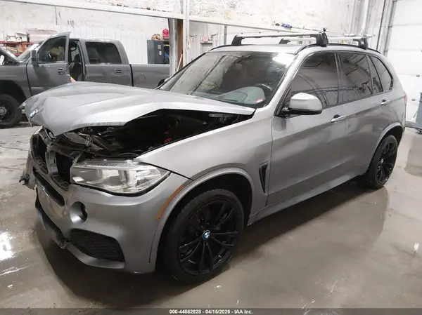 5UXKR0C55J0Y03716 2018 BMW X5 - Image 2