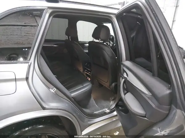 5UXKR0C55J0Y03716 2018 BMW X5 - Image 8