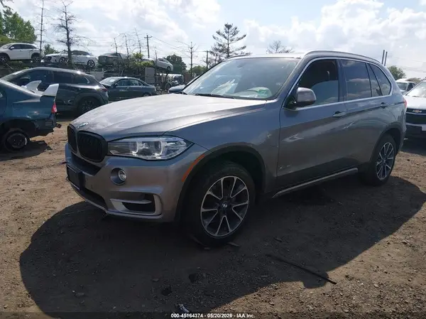 5UXKR0C55J0Y04381 2018 BMW X5 - Image 2