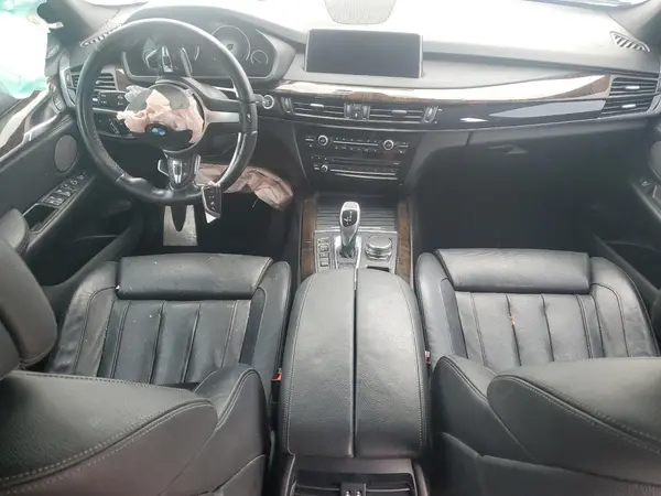 5UXKR0C55J0Y04607 2018 BMW X5 - Image 8