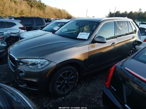 5UXKR0C55J0Y05286 2018 BMW X5 - Image 2