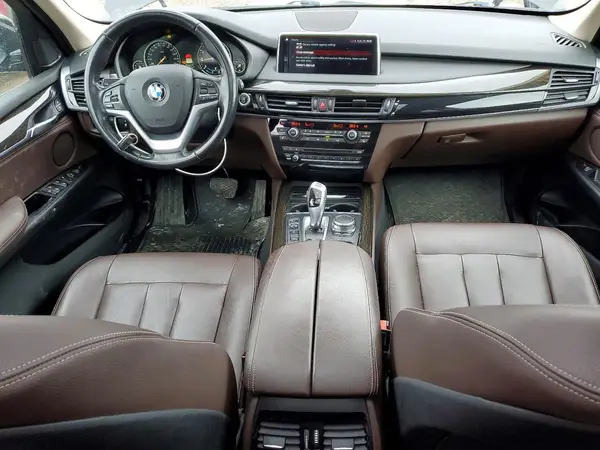5UXKR0C55J0Y05370 2018 BMW X5 - Image 8