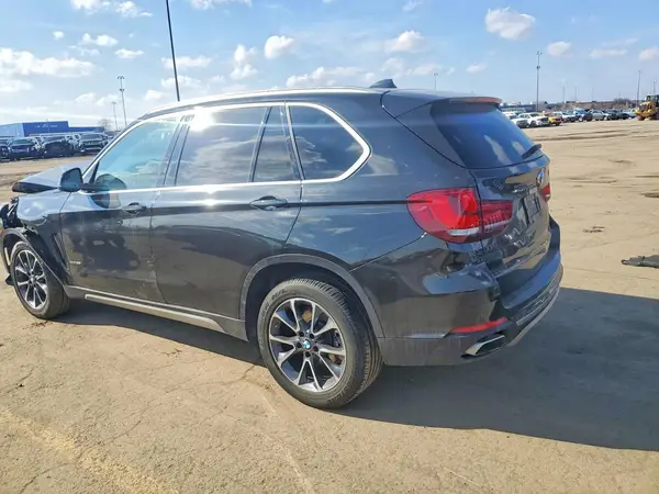 5UXKR0C55J0Y05594 2018 BMW X5 - Image 2