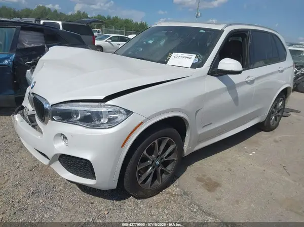 5UXKR0C55JL074776 2018 BMW X5 - Image 2