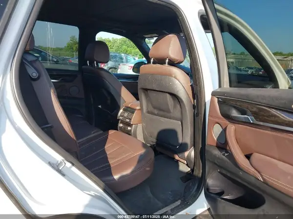 5UXKR0C55JL076558 2018 BMW X5 - Image 8