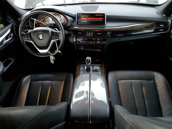 5UXKR0C55JL076690 2018 BMW X5 - Image 8