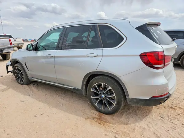 5UXKR0C56G0P21499 2016 BMW X5 - Image 2
