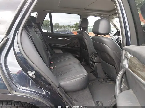 5UXKR0C56G0P22913 2016 BMW X5 - Image 8