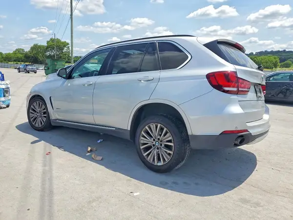 5UXKR0C56G0P26542 2016 BMW X5 - Image 2