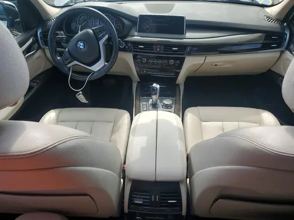 5UXKR0C56G0P26542 2016 BMW X5 - Image 8