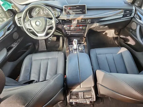 5UXKR0C56G0P30977 2016 BMW X5 - Image 8