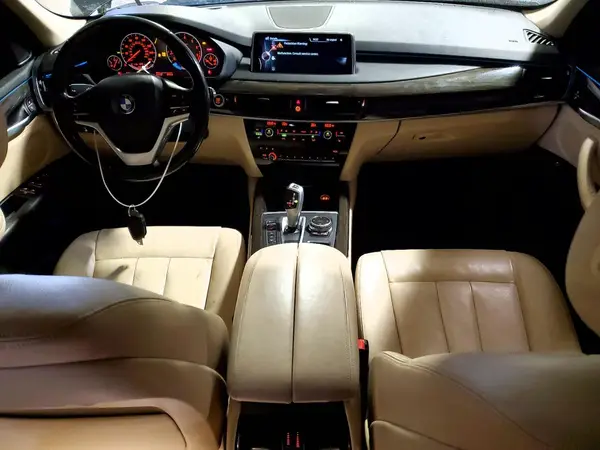 5UXKR0C56G0S90372 2016 BMW X5 - Image 8