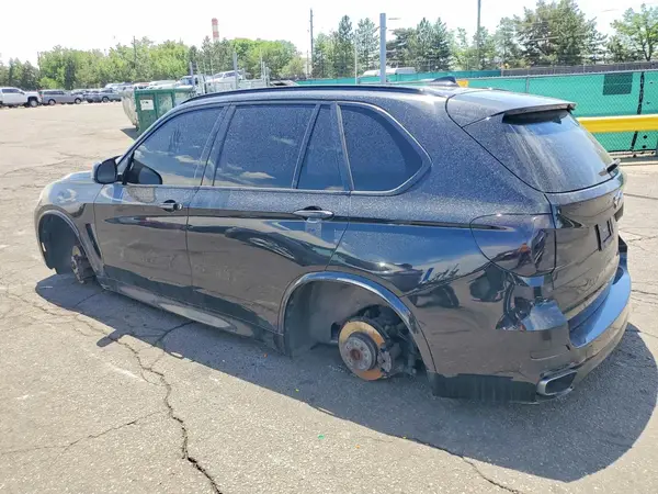 5UXKR0C56H0U55404 2017 BMW X5 - Image 2