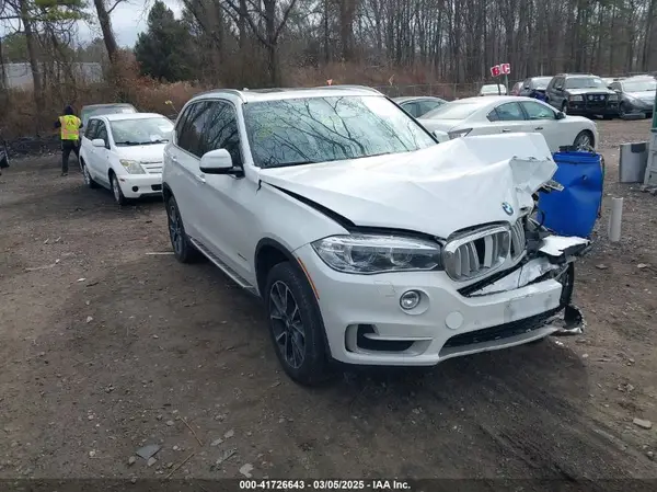 5UXKR0C56H0V66082 2017 BMW X5 - Image 1