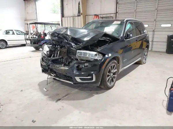 5UXKR0C56H0V66230 2017 BMW X5 - Image 2
