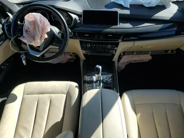 5UXKR0C56H0V68236 2017 BMW X5 - Image 8