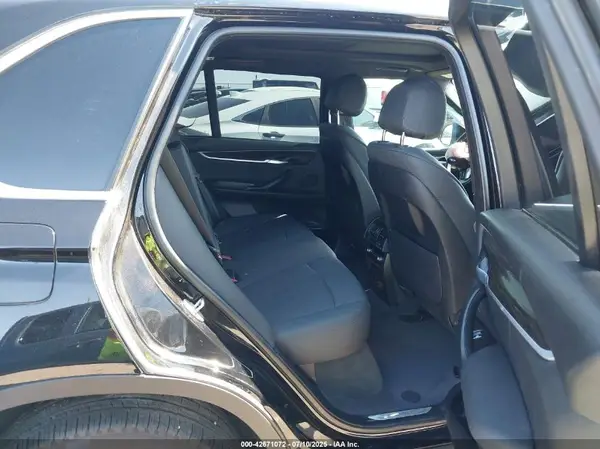 5UXKR0C56J0X86456 2018 BMW X5 - Image 8