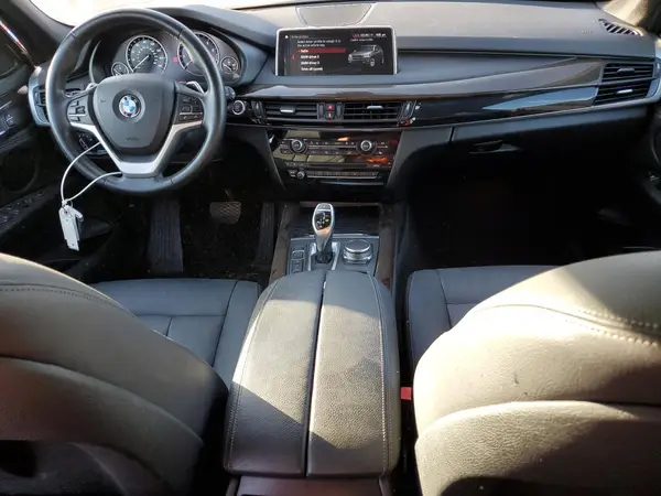 5UXKR0C56J0X88935 2018 BMW X5 - Image 8