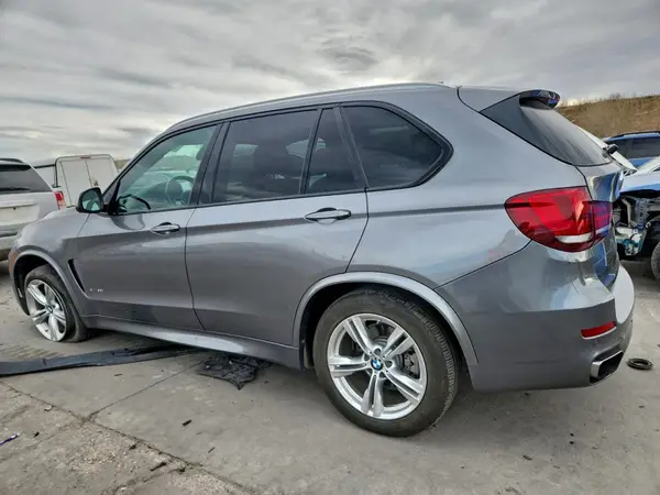 5UXKR0C56J0X92547 2018 BMW X5 - Image 2